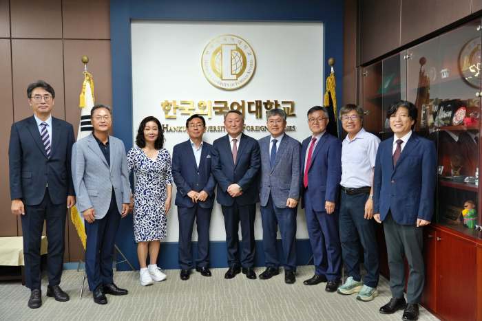 정년퇴직 교원 정부포상 및 명예교수 임명장 수여식 개최 이미지